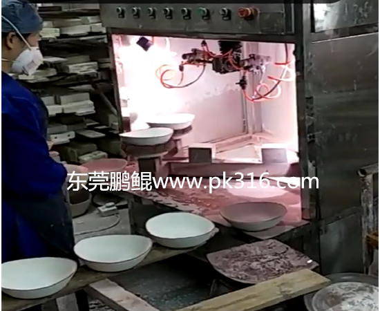 陶瓷自動噴漆機(jī)廠家