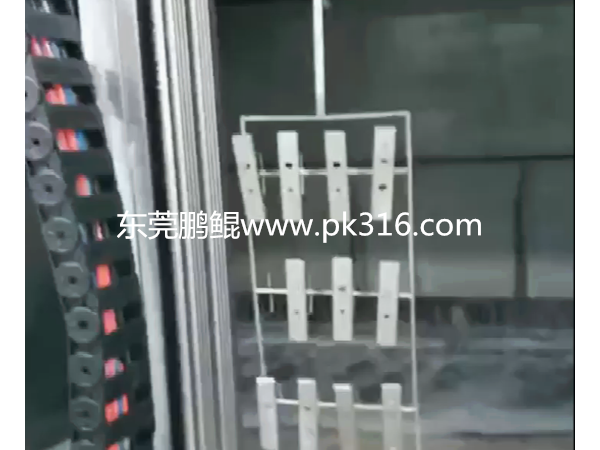 五金自動噴漆機(jī)