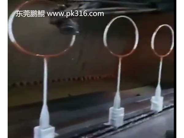 淺談靜電噴漆設(shè)備有哪些特點(diǎn)？