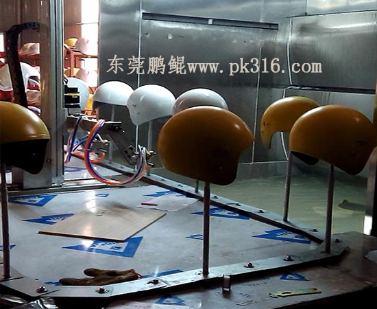 頭盔自動(dòng)噴漆機(jī) (2)