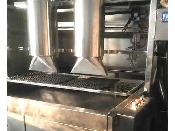 找涂裝設備定制商，一定要找可免費試噴和測試的廠家！