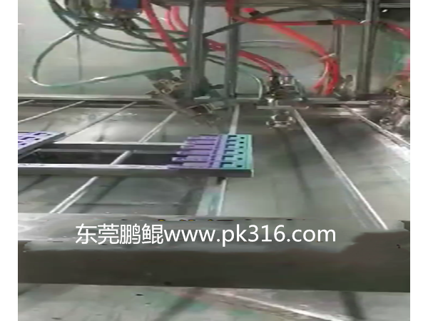 往復(fù)式自動噴漆機(jī)