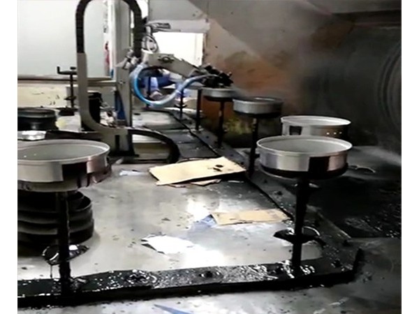 不銹鋼鍋具自動(dòng)噴漆解決方案