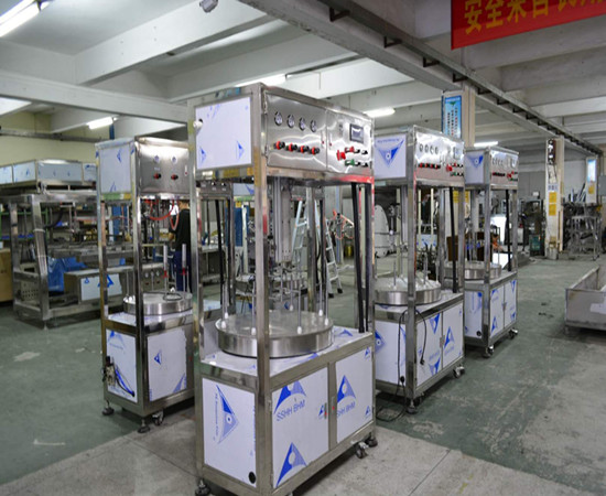 小型自動噴漆機(jī)廠家