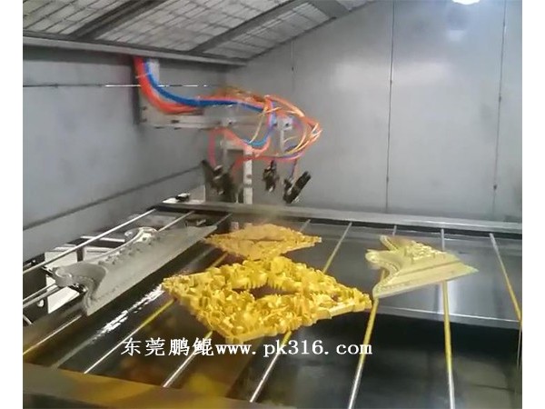 塑膠自動流水線平面噴漆機(jī)，噴涂無死角