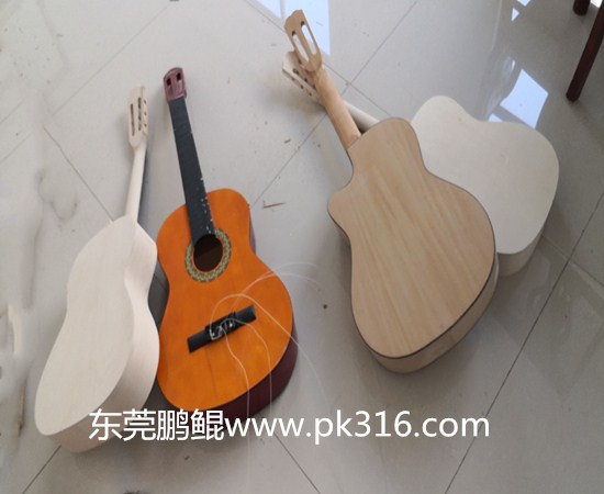 吉他自動噴漆設備