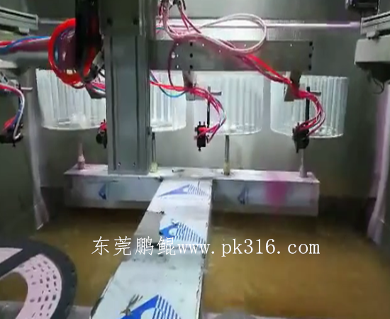 四槍六軸噴涂設(shè)備