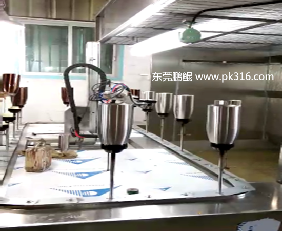 不銹鋼保溫壺自動噴涂機(jī).