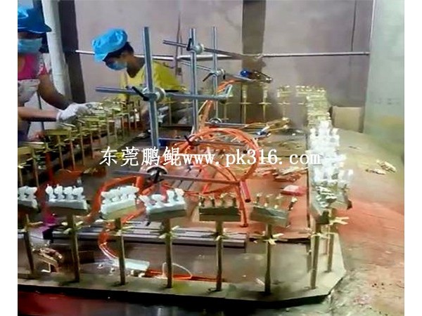 生日蠟燭噴漆設(shè)備