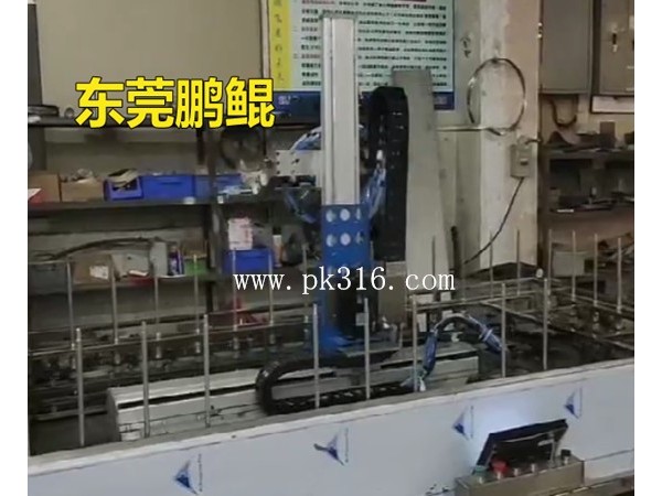 拉發(fā)器生產流水線