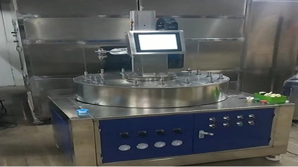 小型內(nèi)外壁噴漆設備