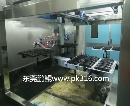 塑膠件自動噴漆機(jī).