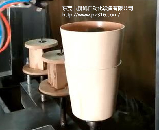 塑料垃圾桶自動噴漆機..