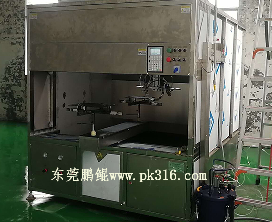 深圳自動(dòng)噴膠機(jī)2